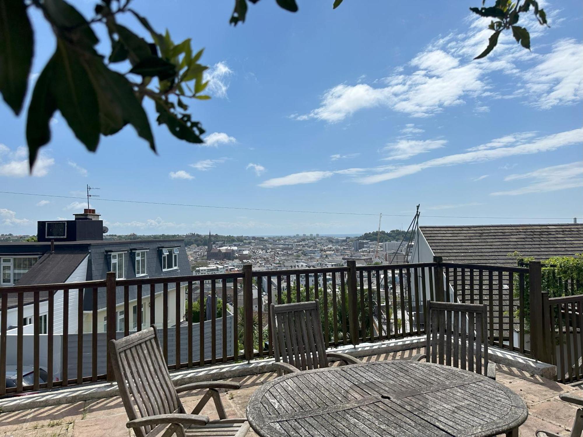 Modern Apartment Great Location Saint Helier ภายนอก รูปภาพ